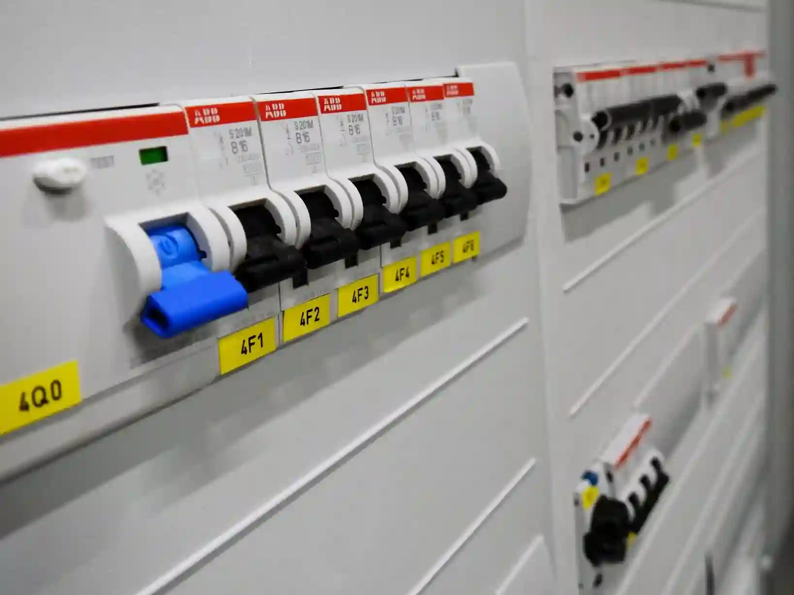 Why Does the Breaker/Fuse Keep Tripping in My Meter Box?